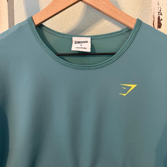 Gymshark Teal Active Crop Top with Yellow Logo Size S Women - Picture 2 of 8